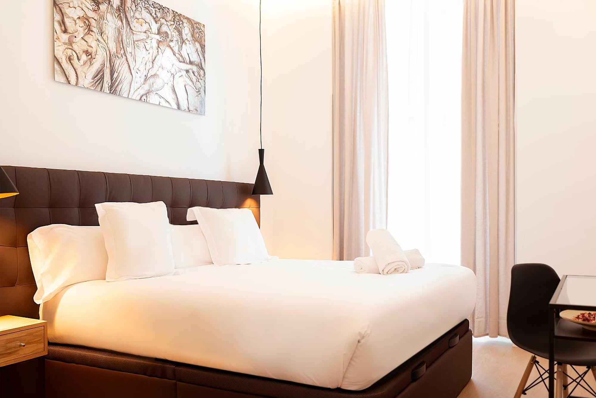Woohoo Rooms Boutique Luna Madrid Ngoại thất bức ảnh
