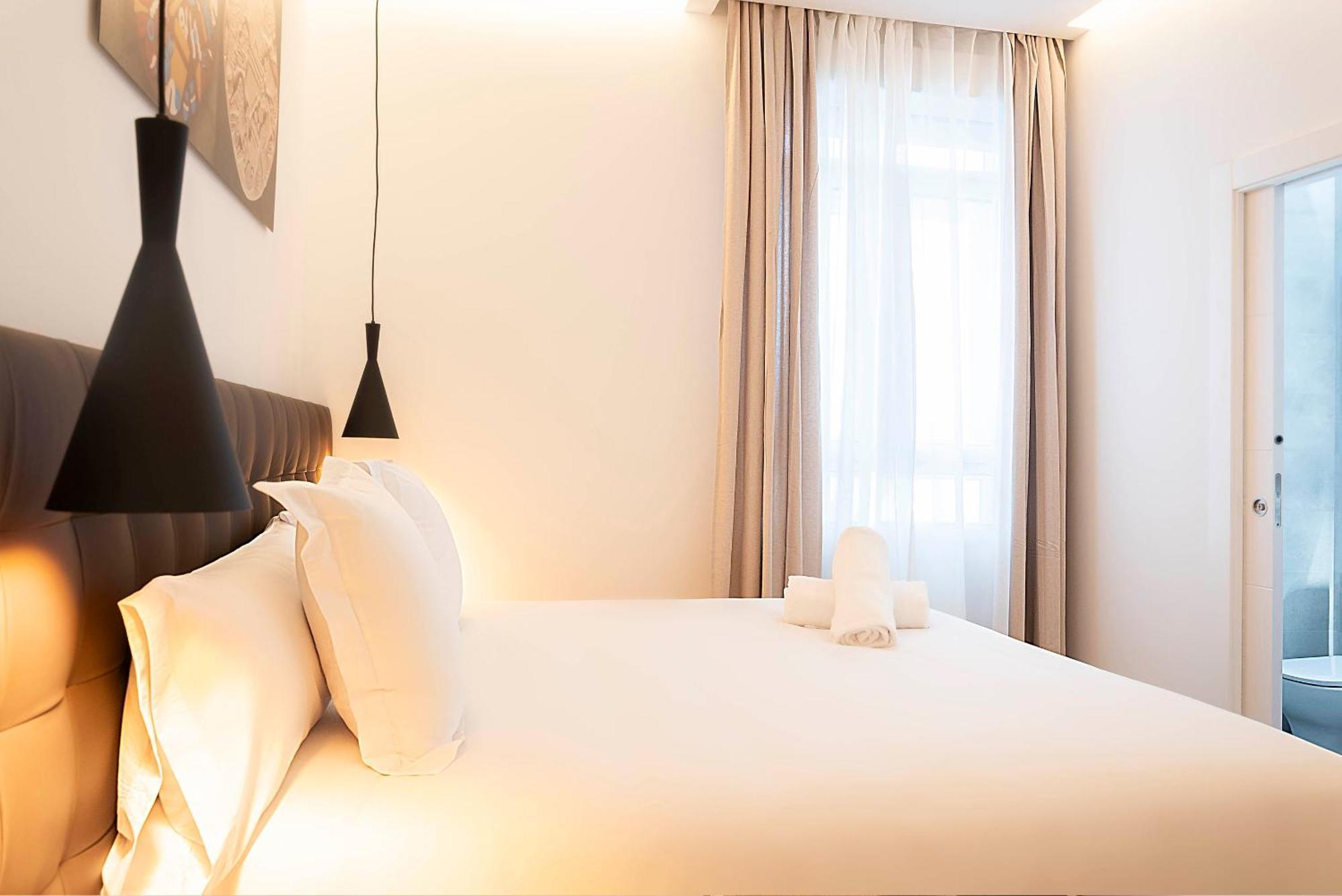 Woohoo Rooms Boutique Luna Madrid Ngoại thất bức ảnh