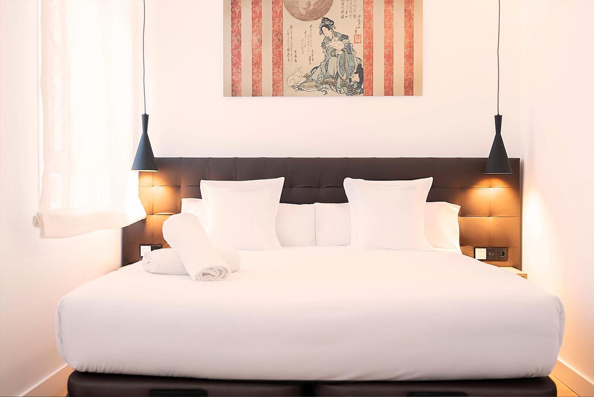 Woohoo Rooms Boutique Luna Madrid Ngoại thất bức ảnh