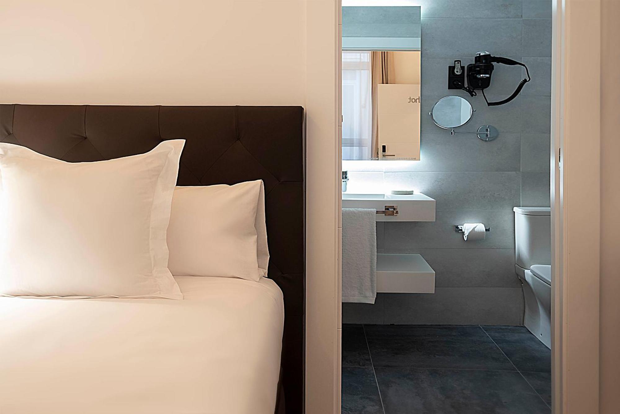 Woohoo Rooms Boutique Luna Madrid Ngoại thất bức ảnh