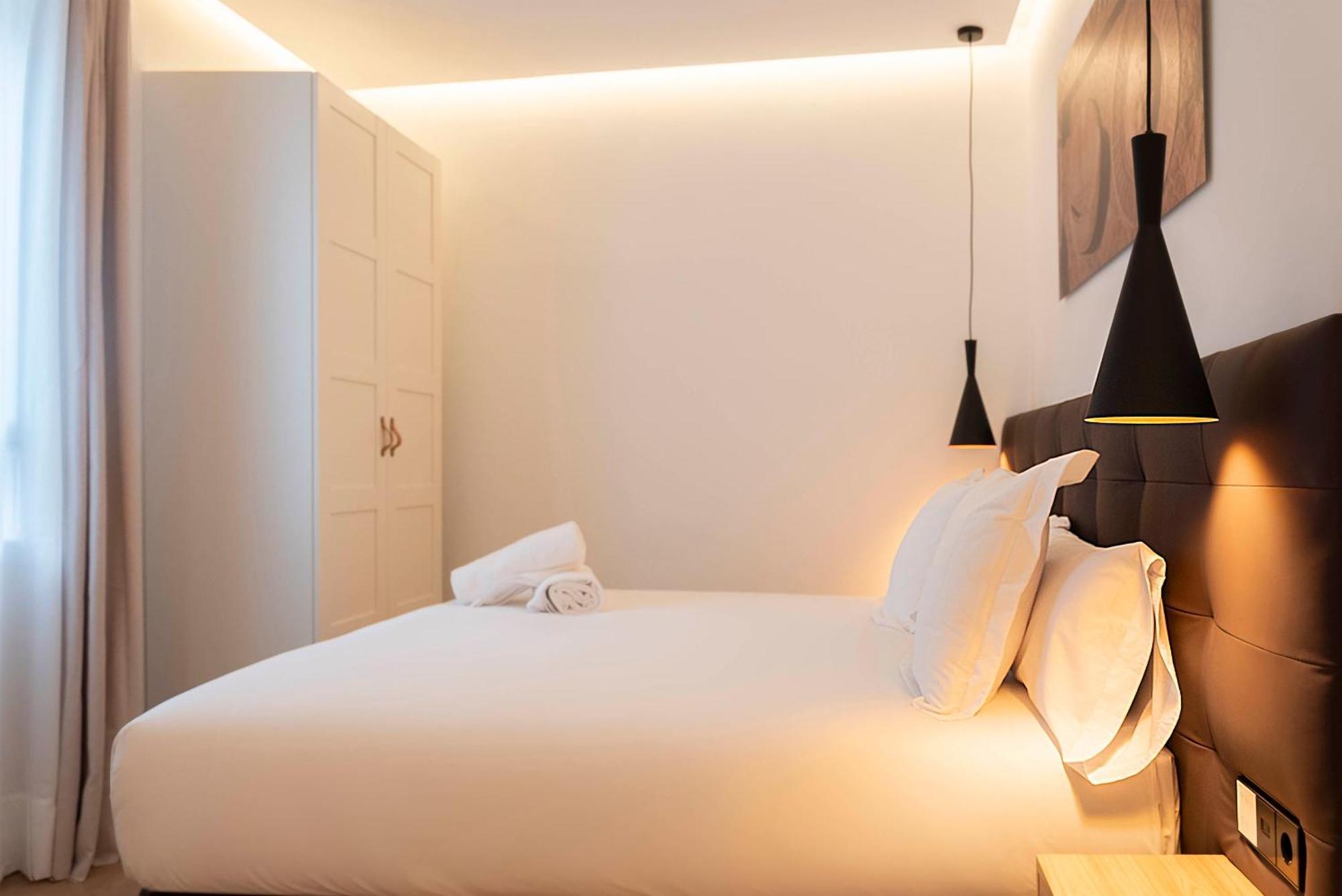 Woohoo Rooms Boutique Luna Madrid Ngoại thất bức ảnh