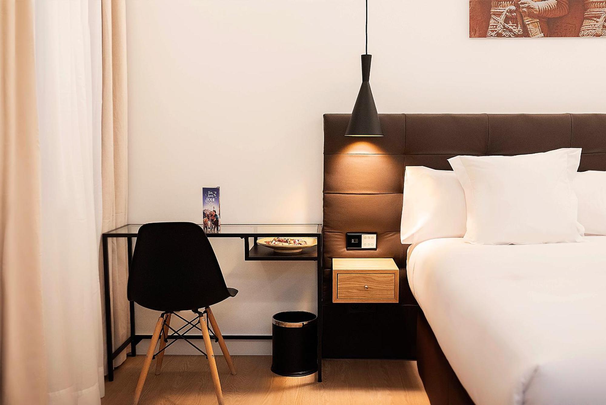 Woohoo Rooms Boutique Luna Madrid Ngoại thất bức ảnh